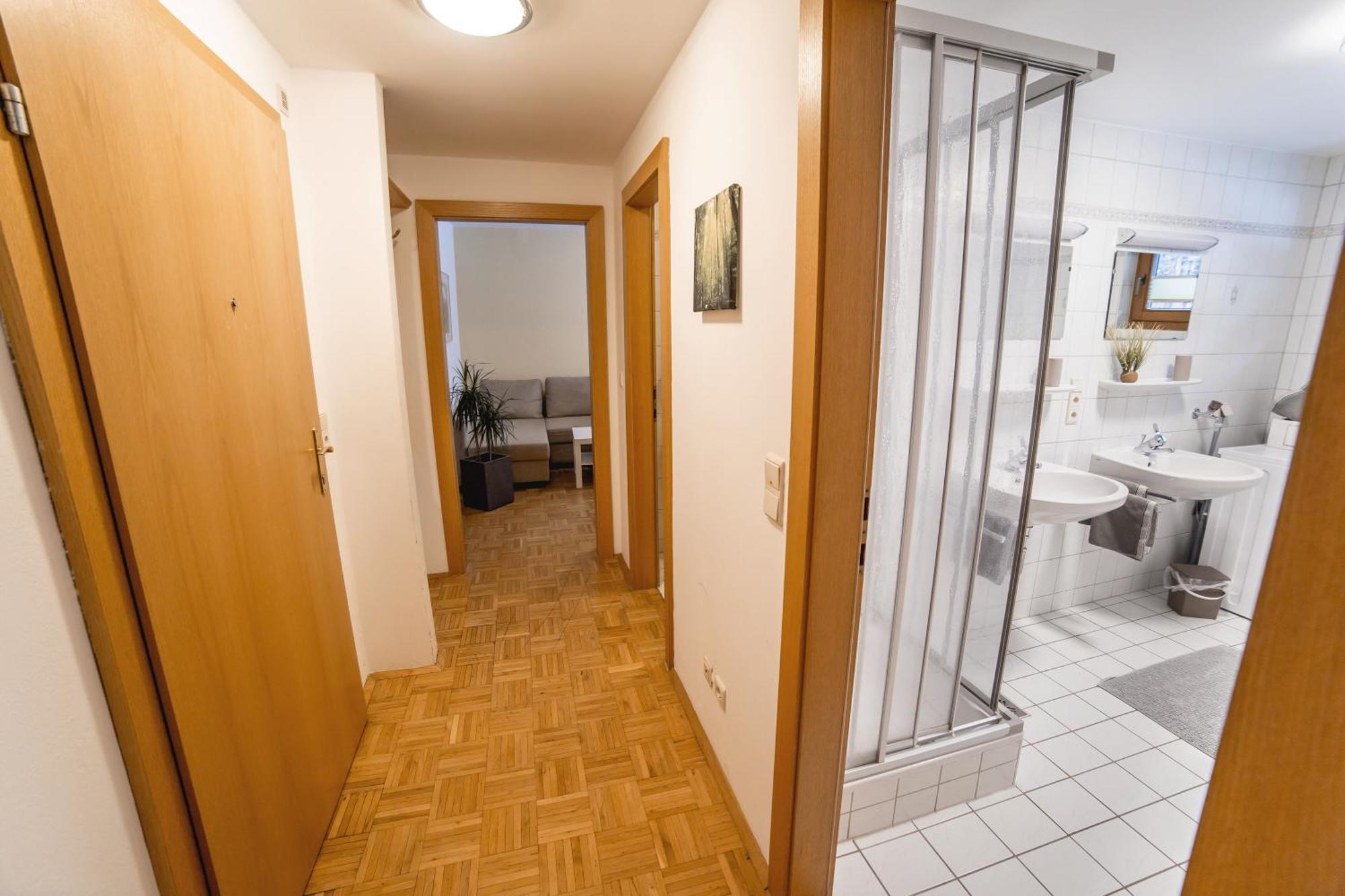 Canisiusbruennl Self- Check In Innsbruck Ruang foto